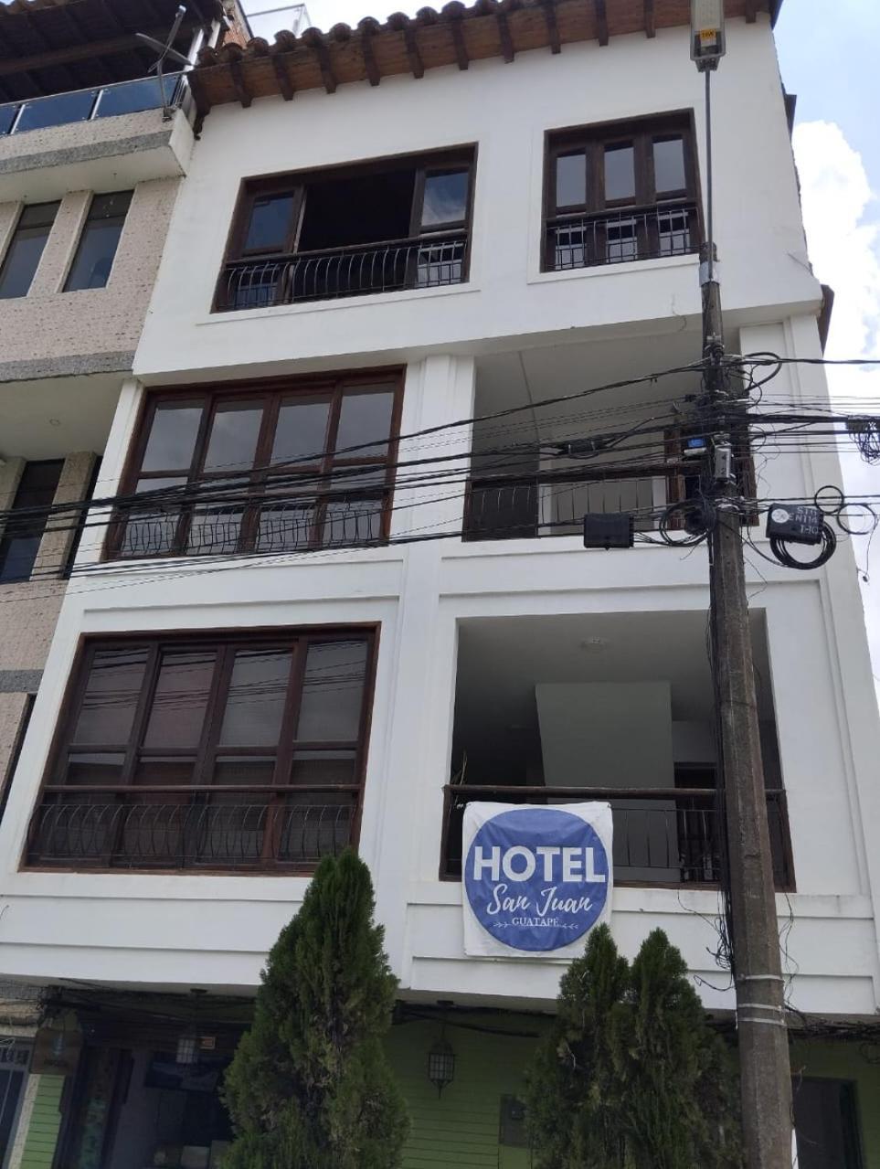Hostel-Affordable Rooms With Private Bathroom San Juan กัวตาเป ภายนอก รูปภาพ